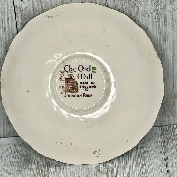 Vintage Johnson Brothers Staffordshire The Old Mill Tea Cup and Saucer Set - Picture 7 of 11